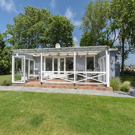 Modern Holiday Home With Large Garden Sint Maartensvlotbrug Экстерьер фото