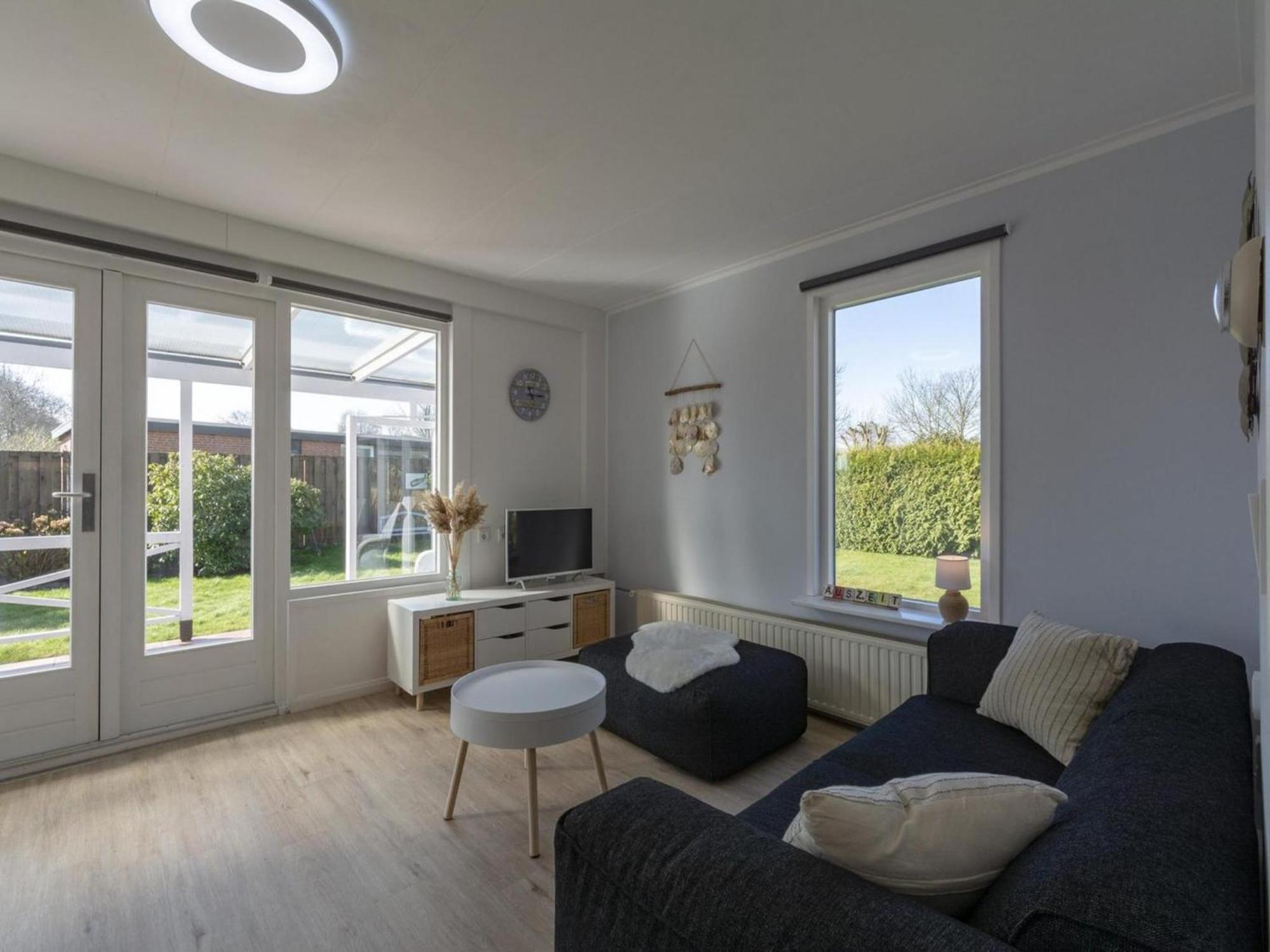 Modern Holiday Home With Large Garden Sint Maartensvlotbrug Экстерьер фото